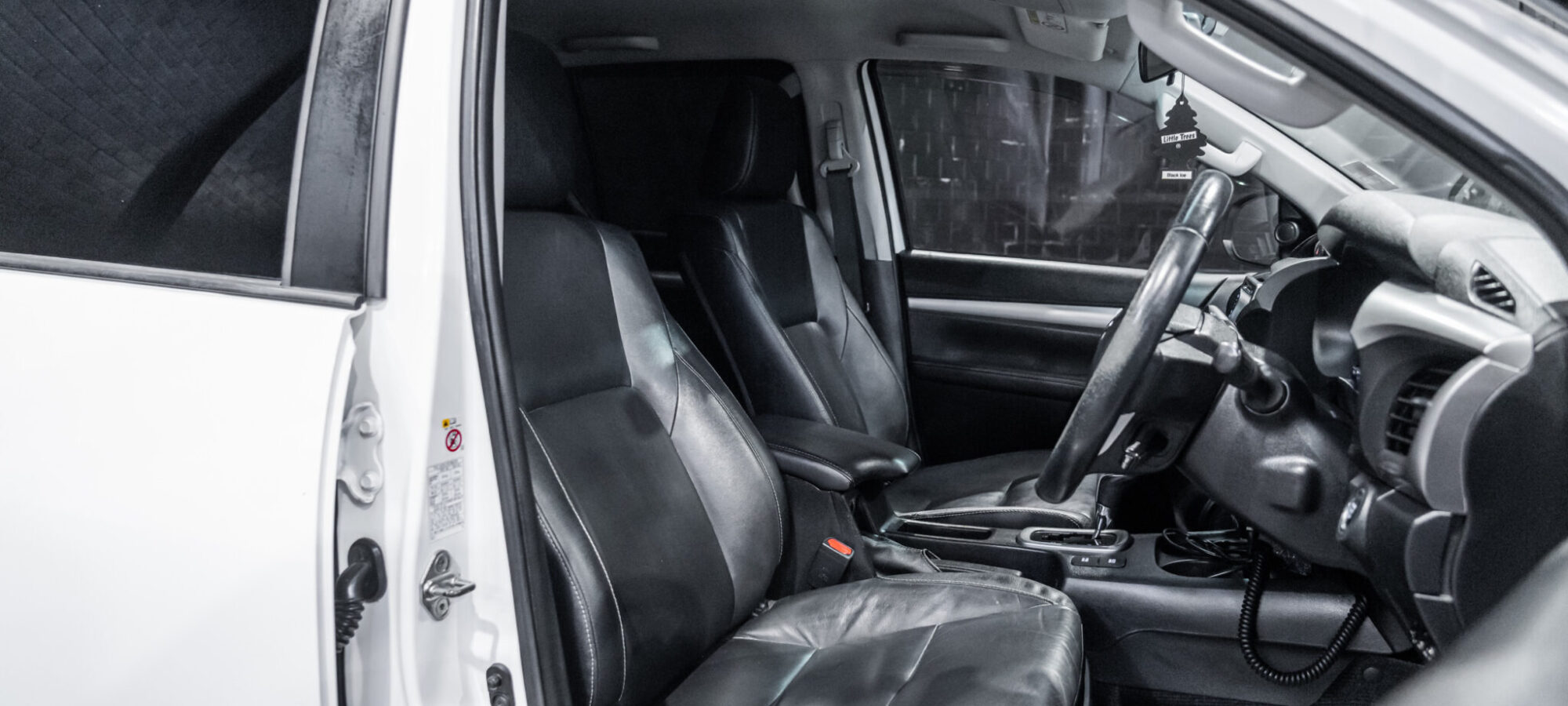 Vehicle Gallery Image