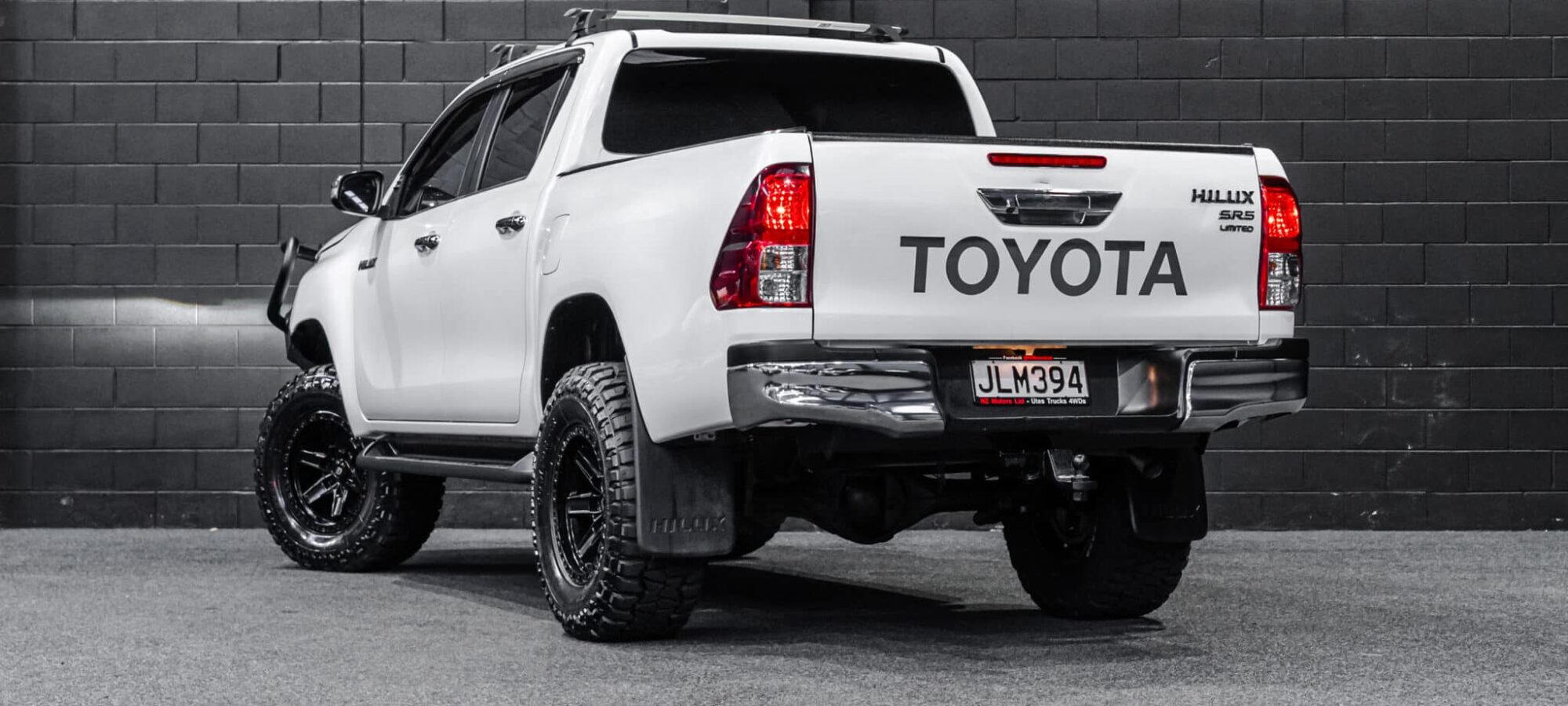 Vehicle Gallery Image