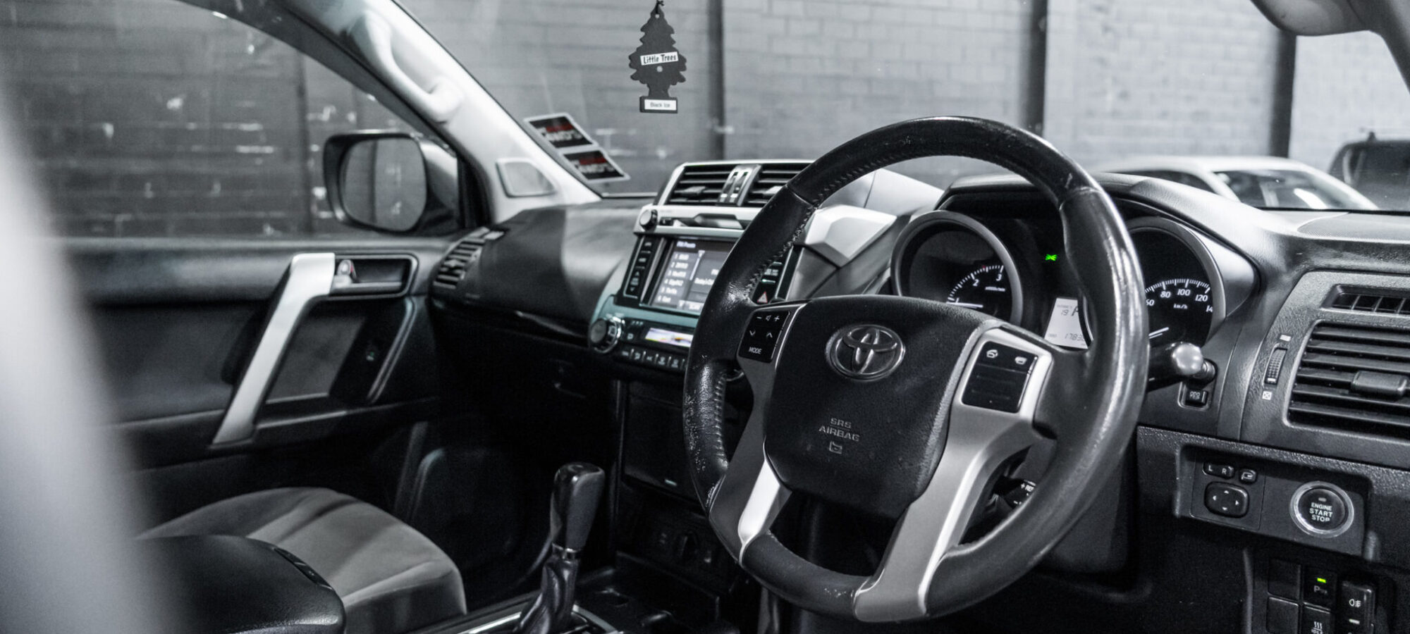 Vehicle Gallery Image