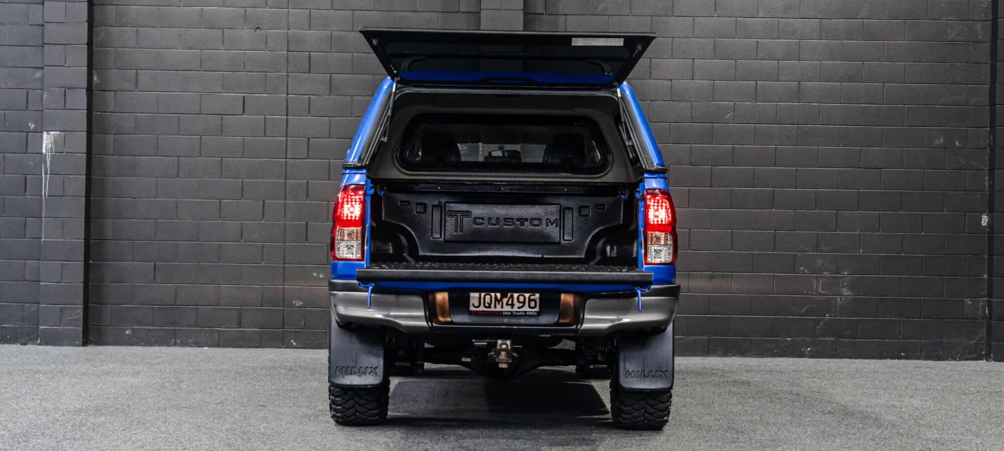 Vehicle Gallery Image