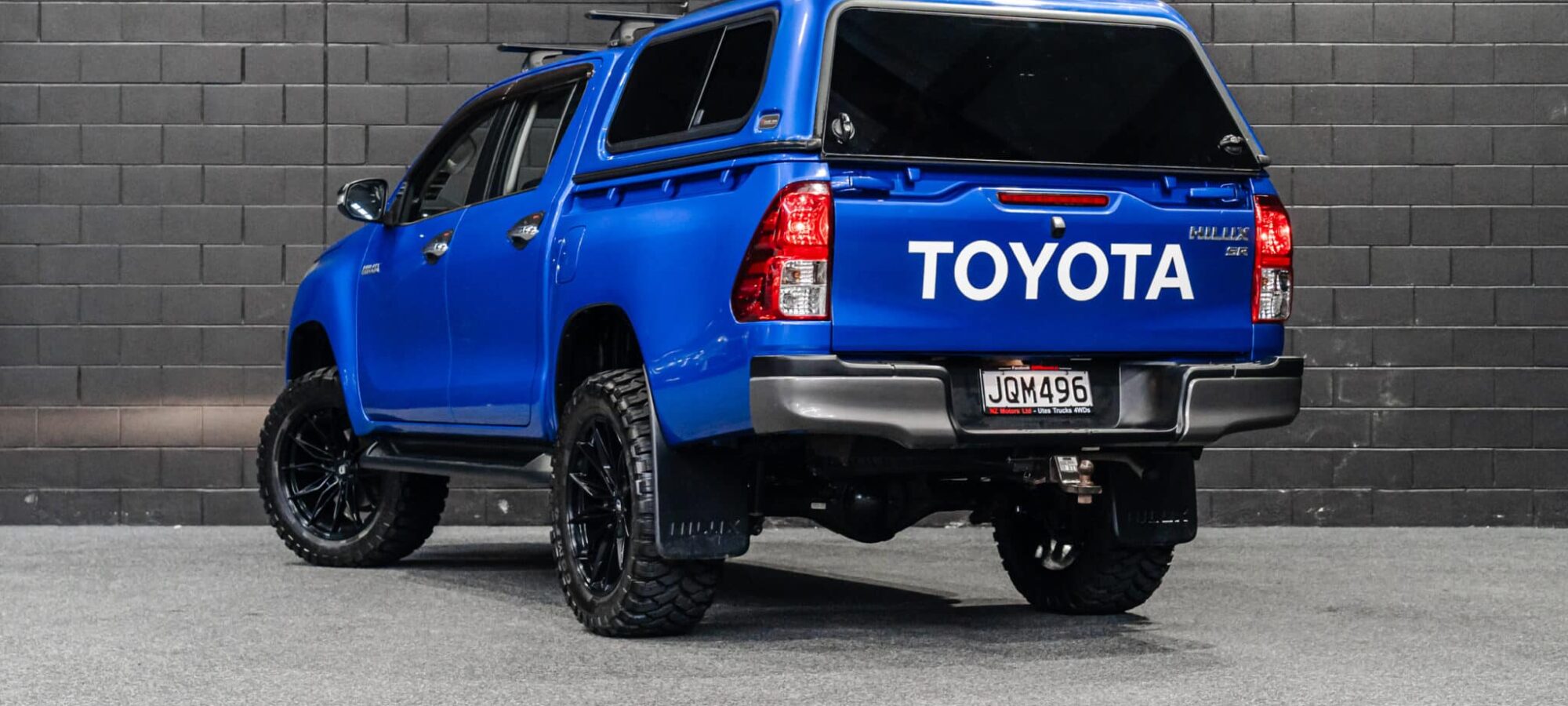 Vehicle Gallery Image