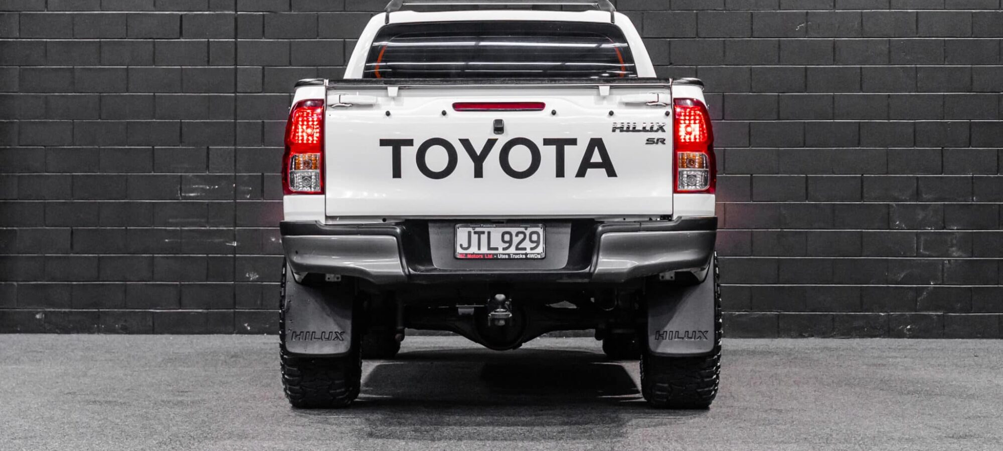 Vehicle Gallery Image