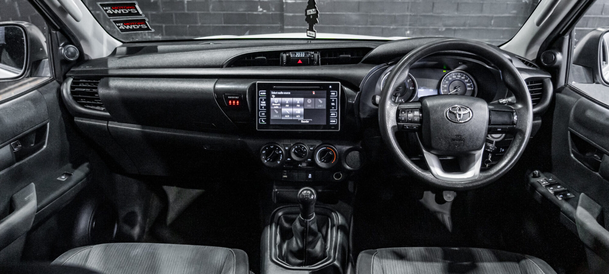 Vehicle Gallery Image