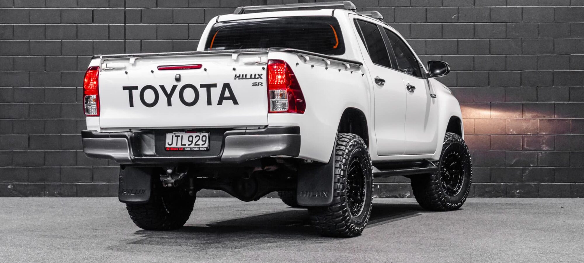 Vehicle Gallery Image