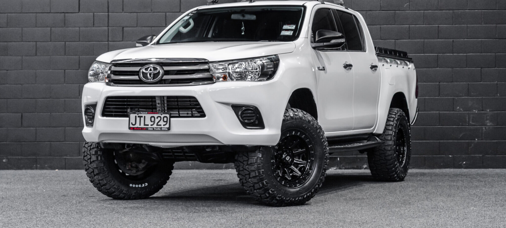 Vehicle Gallery Image