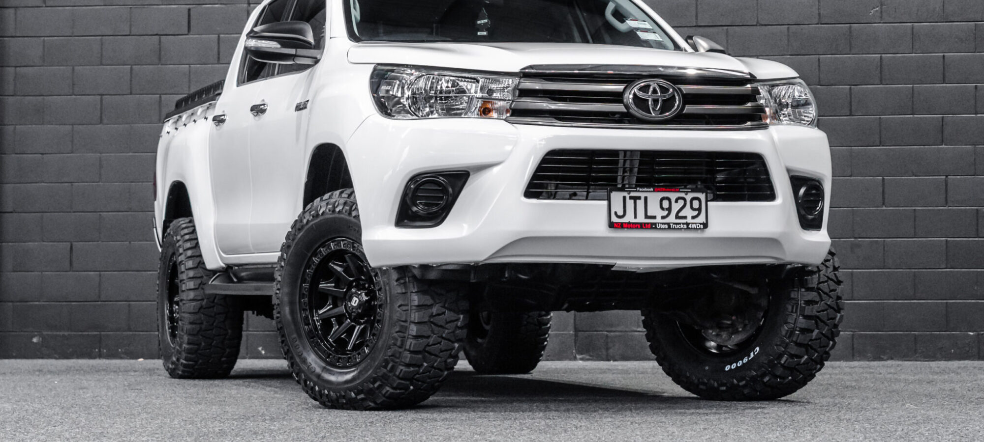 Vehicle Gallery Image