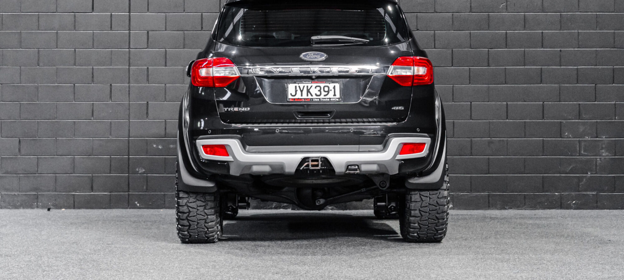 Vehicle Gallery Image