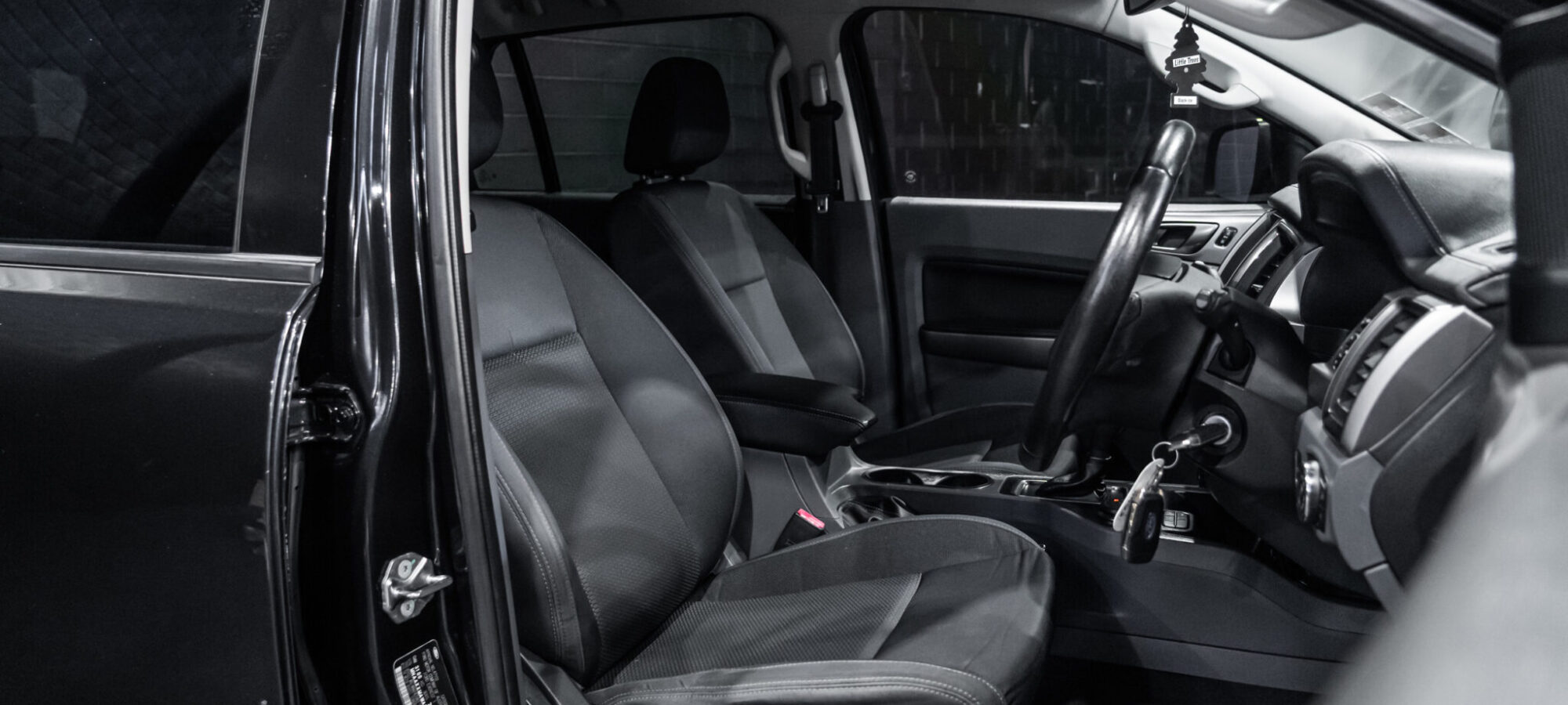 Vehicle Gallery Image