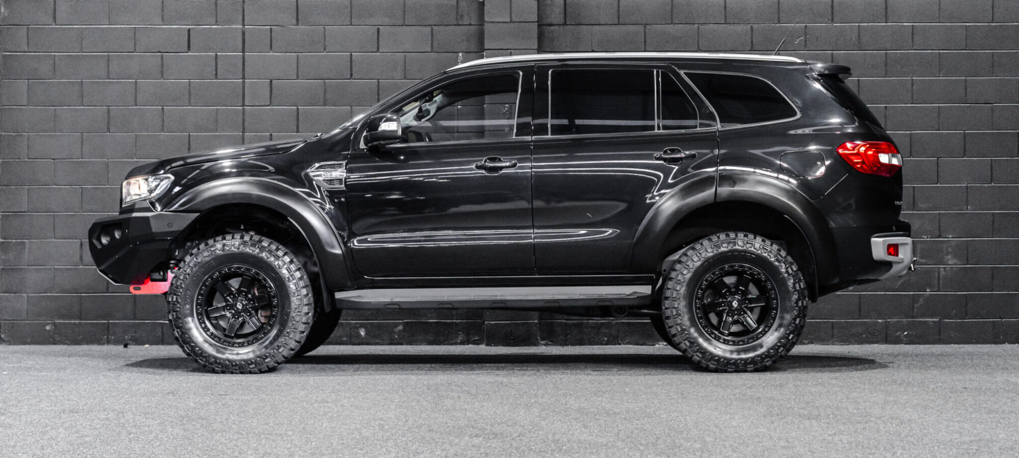 Vehicle Gallery Image