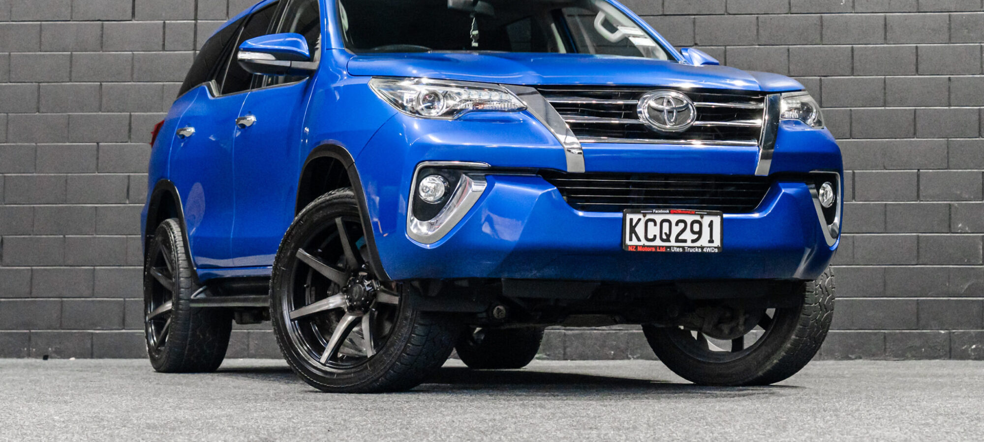 Vehicle Gallery Image