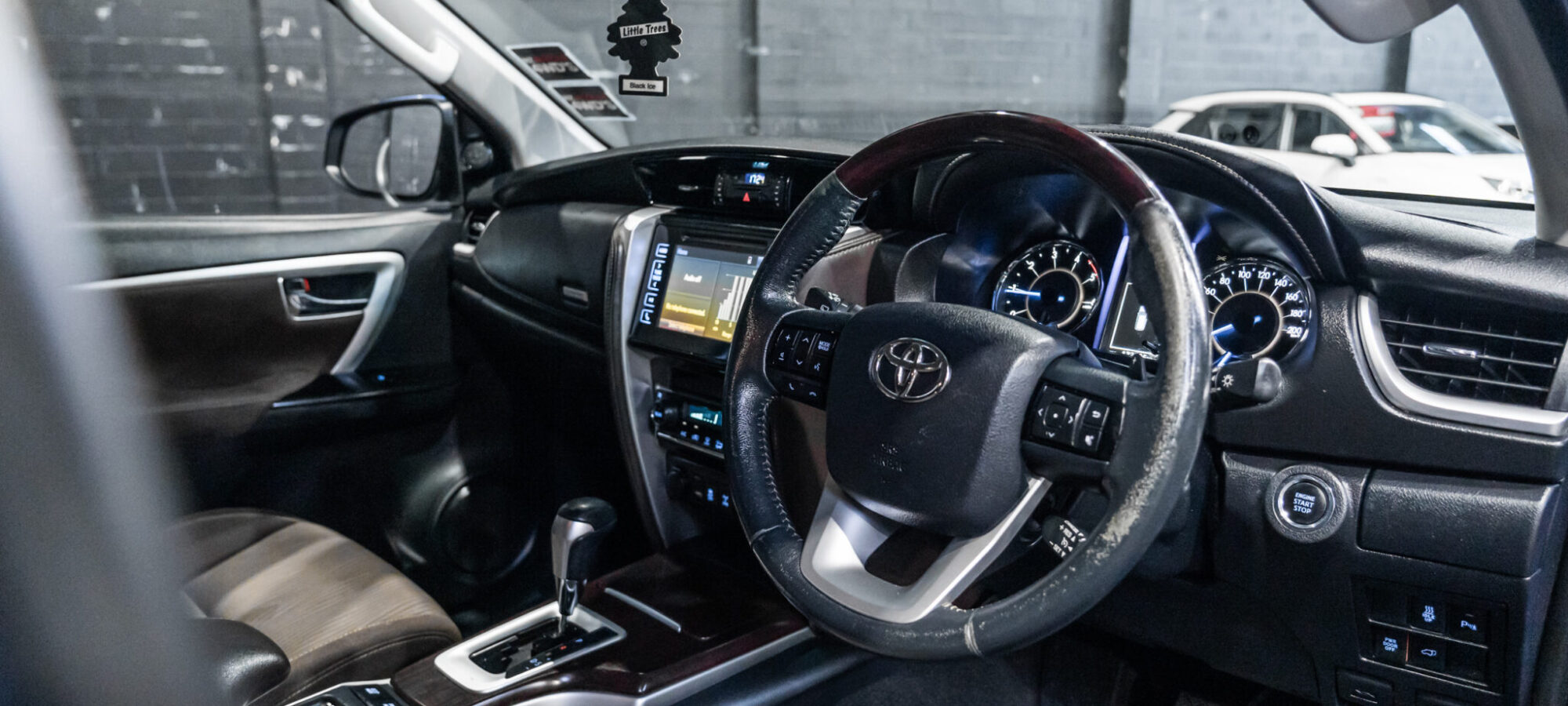 Vehicle Gallery Image