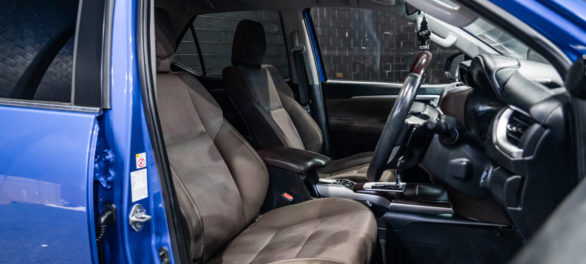 Vehicle Gallery Image
