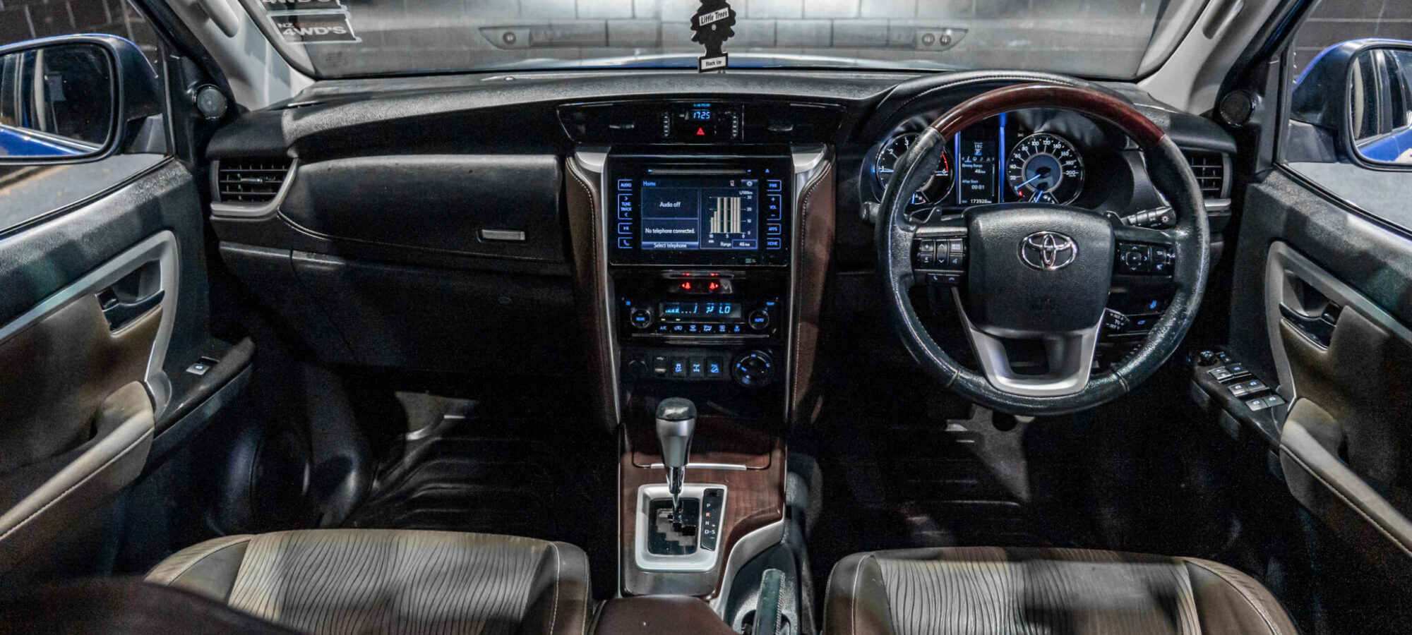 Vehicle Gallery Image