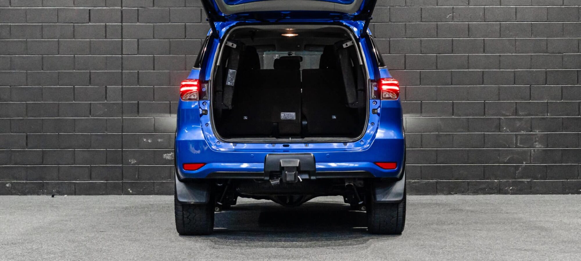 Vehicle Gallery Image