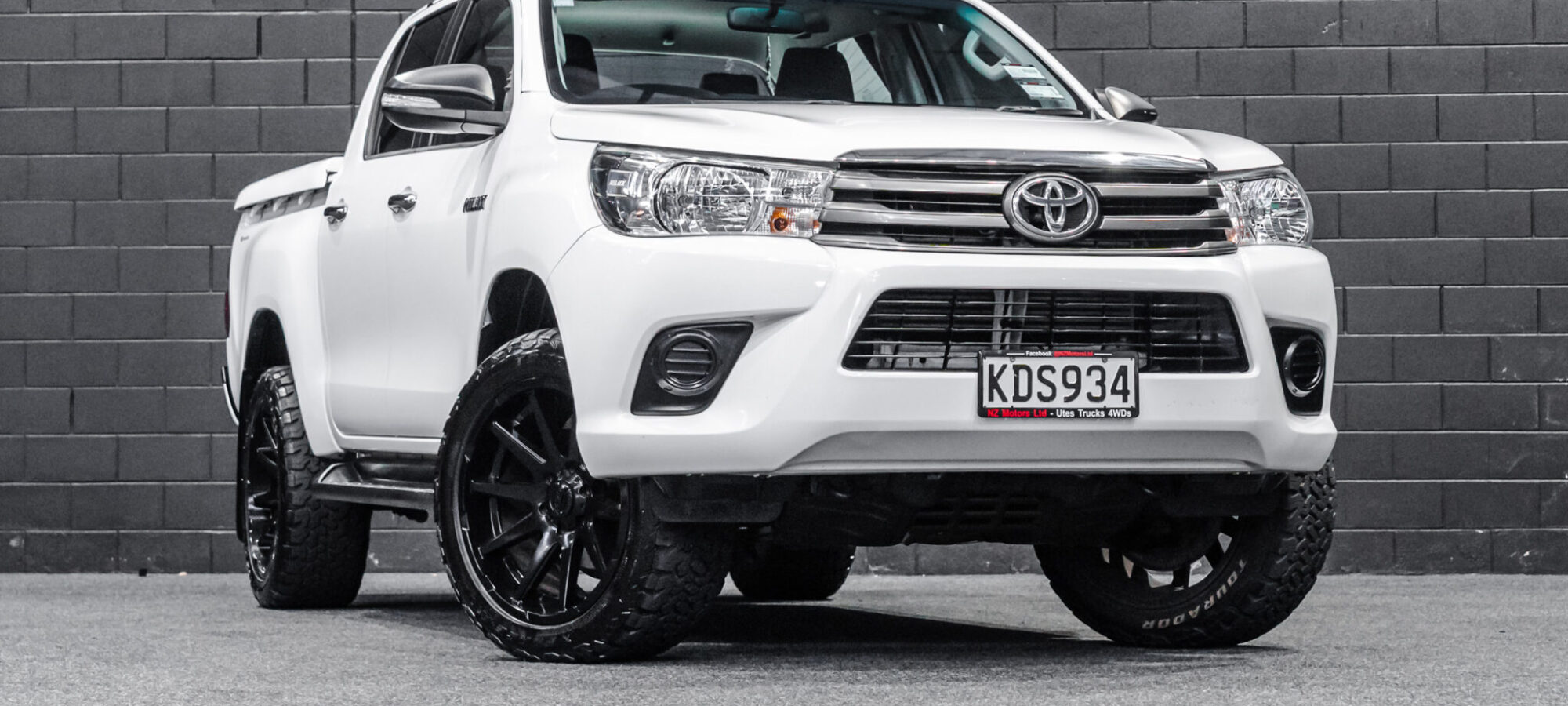 Vehicle Gallery Image