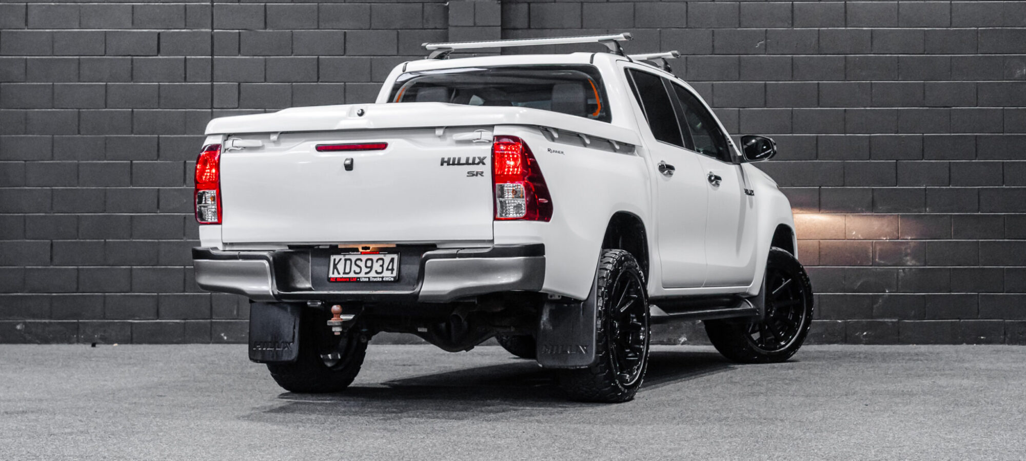 Vehicle Gallery Image