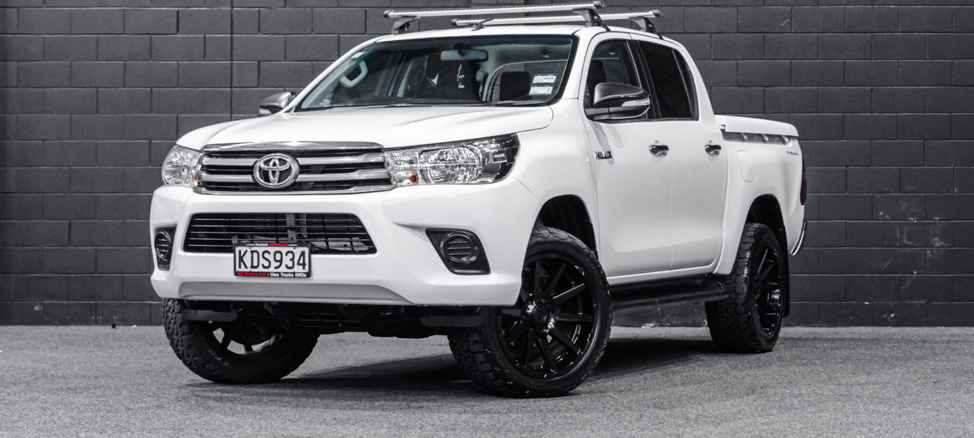 Vehicle Gallery Image