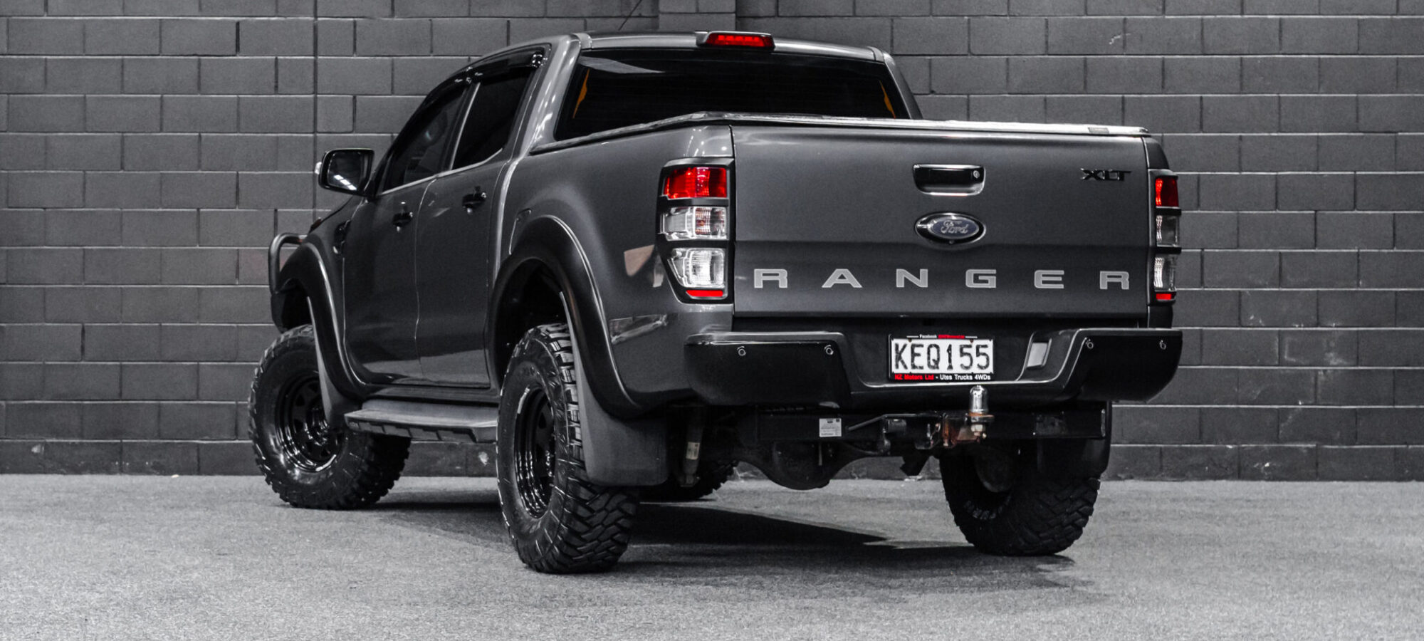 Vehicle Gallery Image