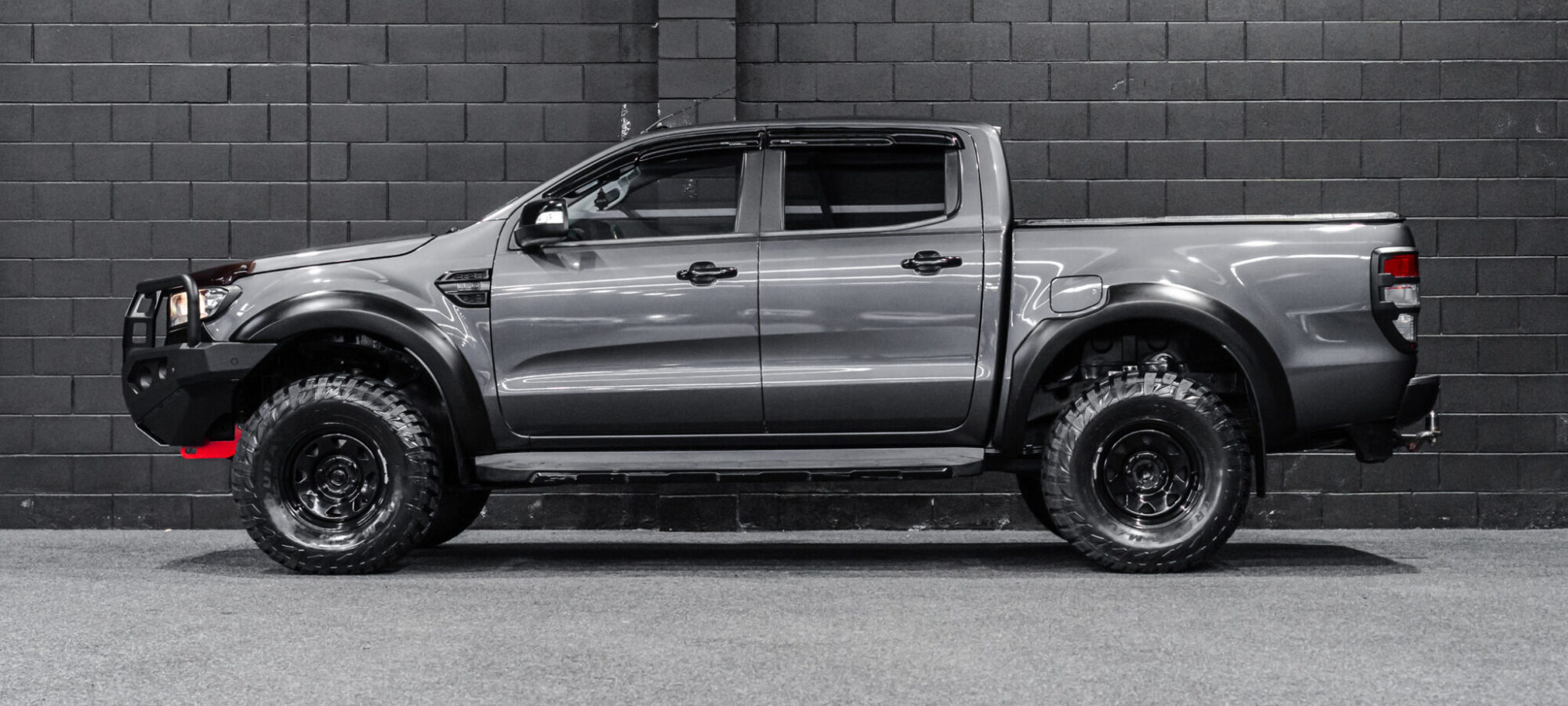 Vehicle Gallery Image