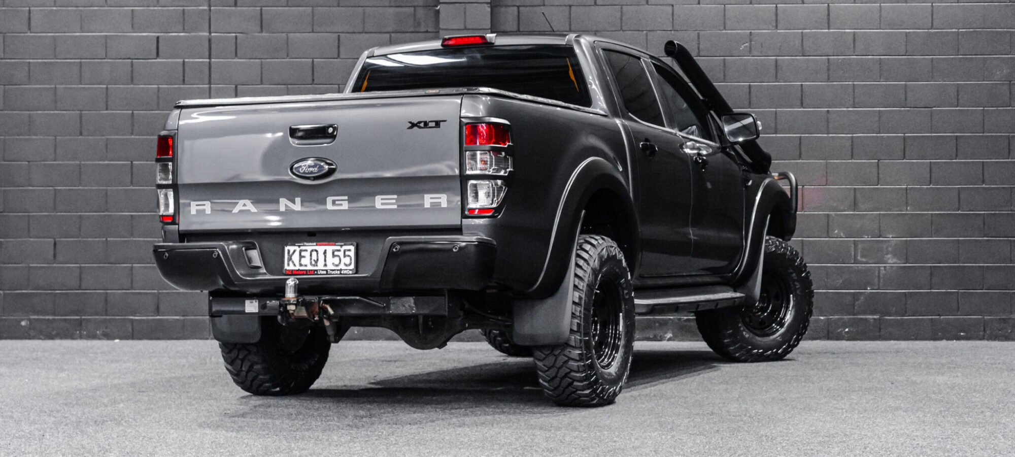 Vehicle Gallery Image