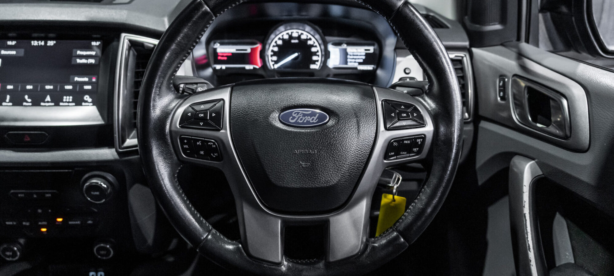 Vehicle Gallery Image