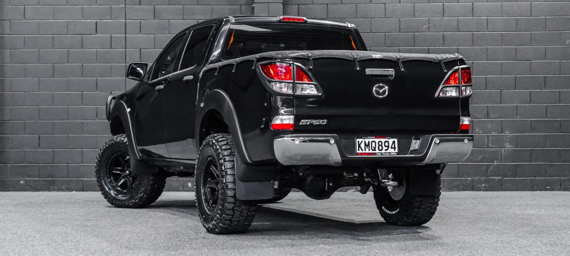 Vehicle Gallery Image