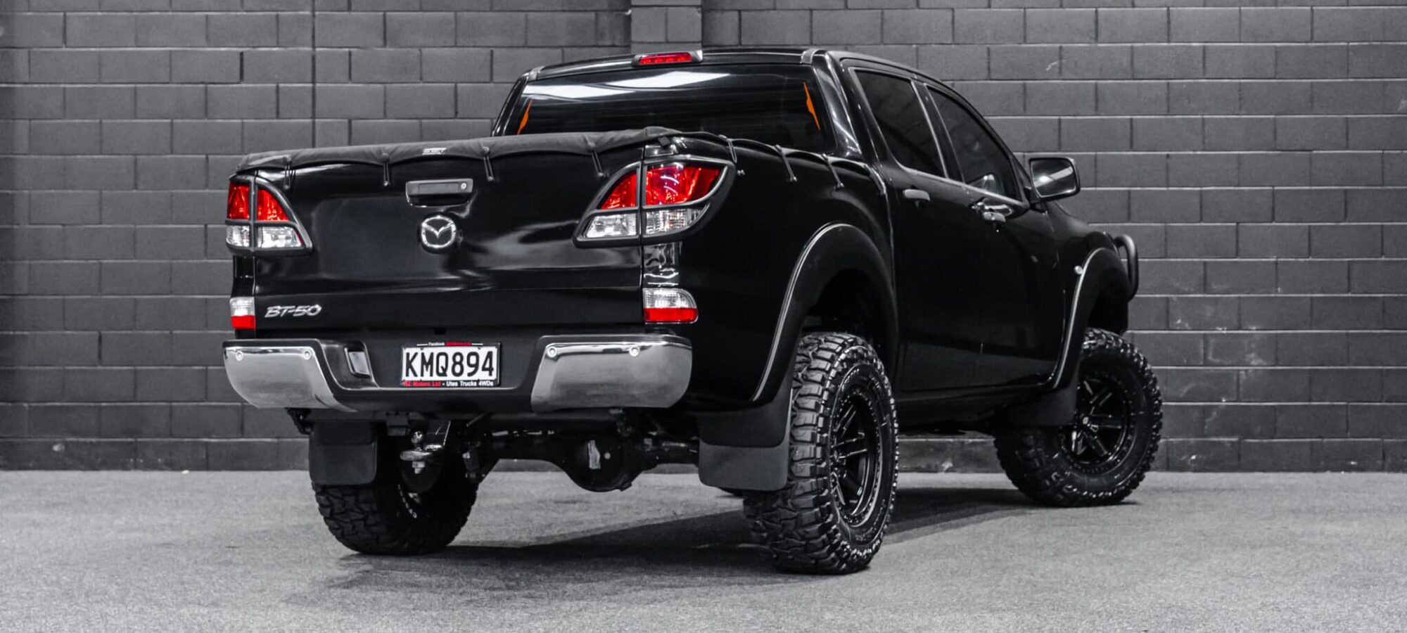 Vehicle Gallery Image