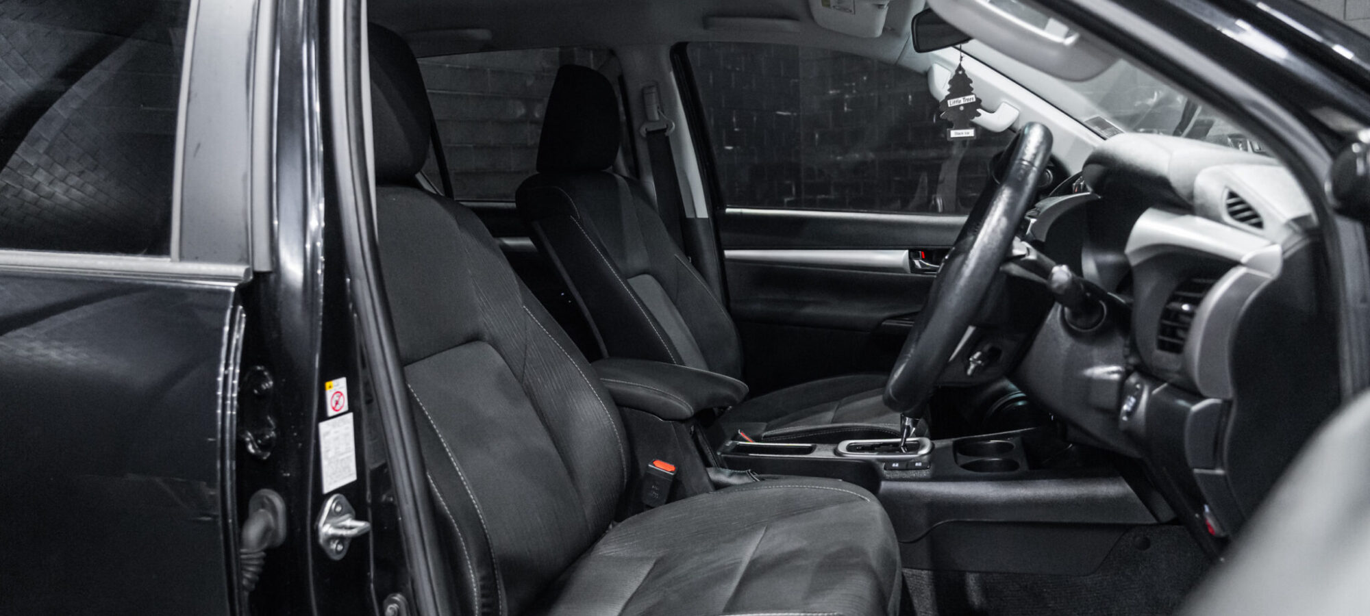 Vehicle Gallery Image