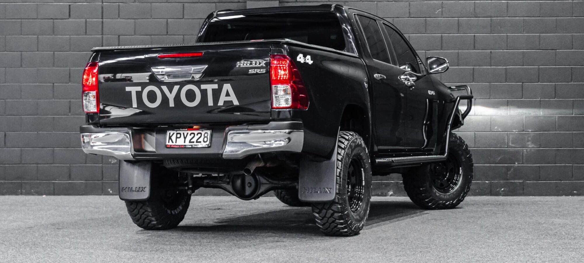 Vehicle Gallery Image