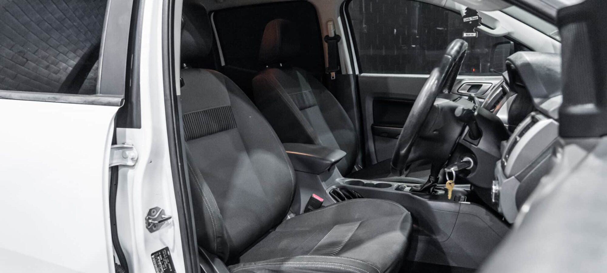 Vehicle Gallery Image