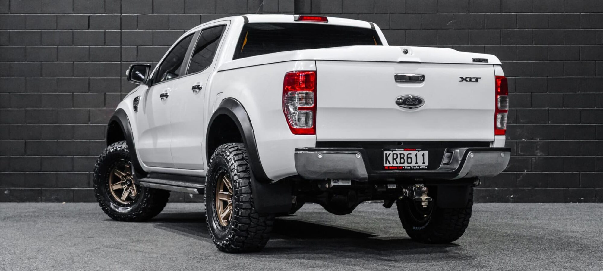 Vehicle Gallery Image