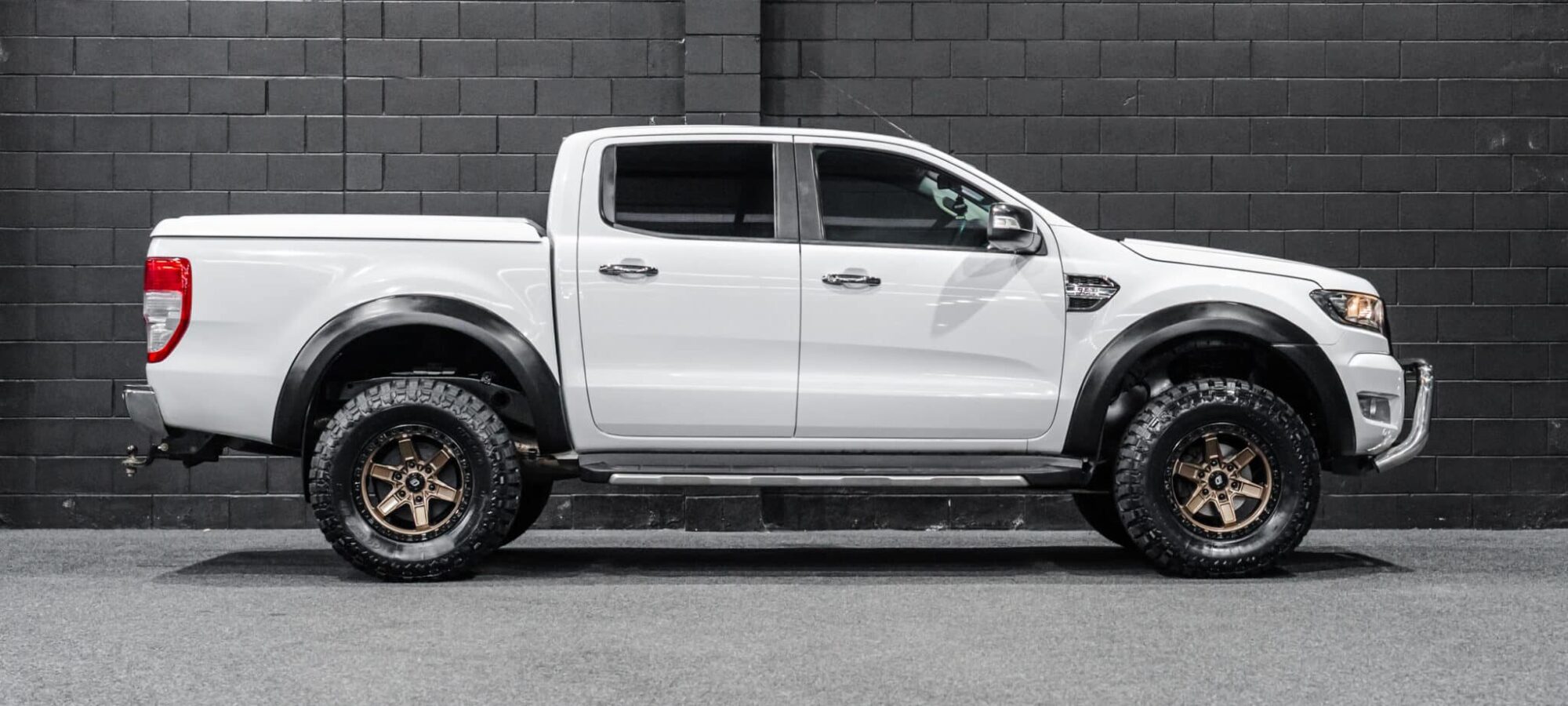 Vehicle Gallery Image