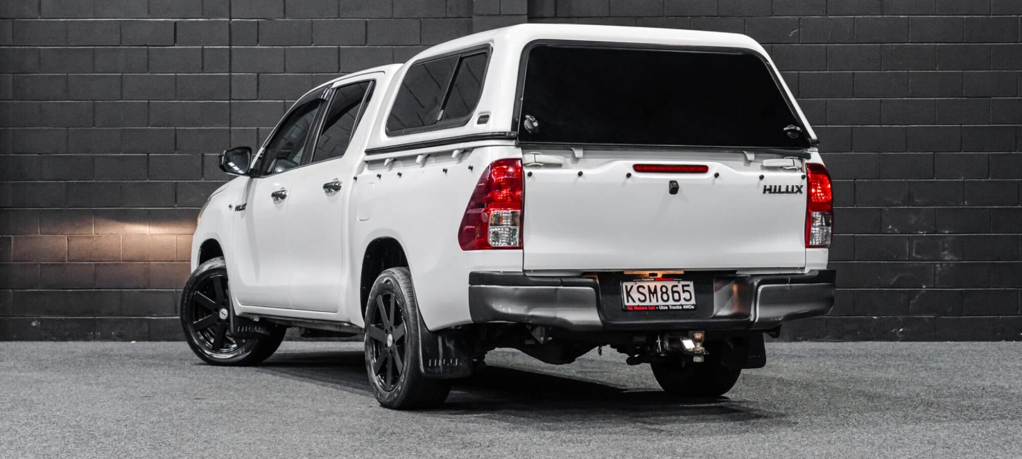 Vehicle Gallery Image