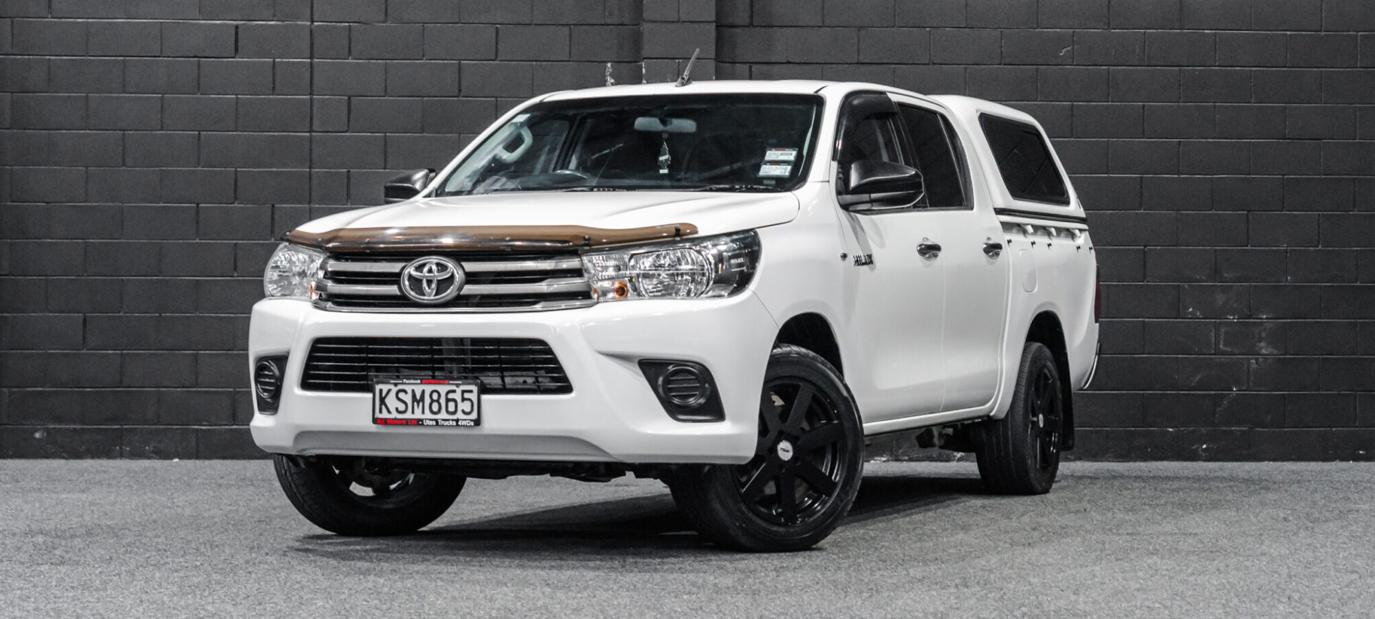 Vehicle Gallery Image