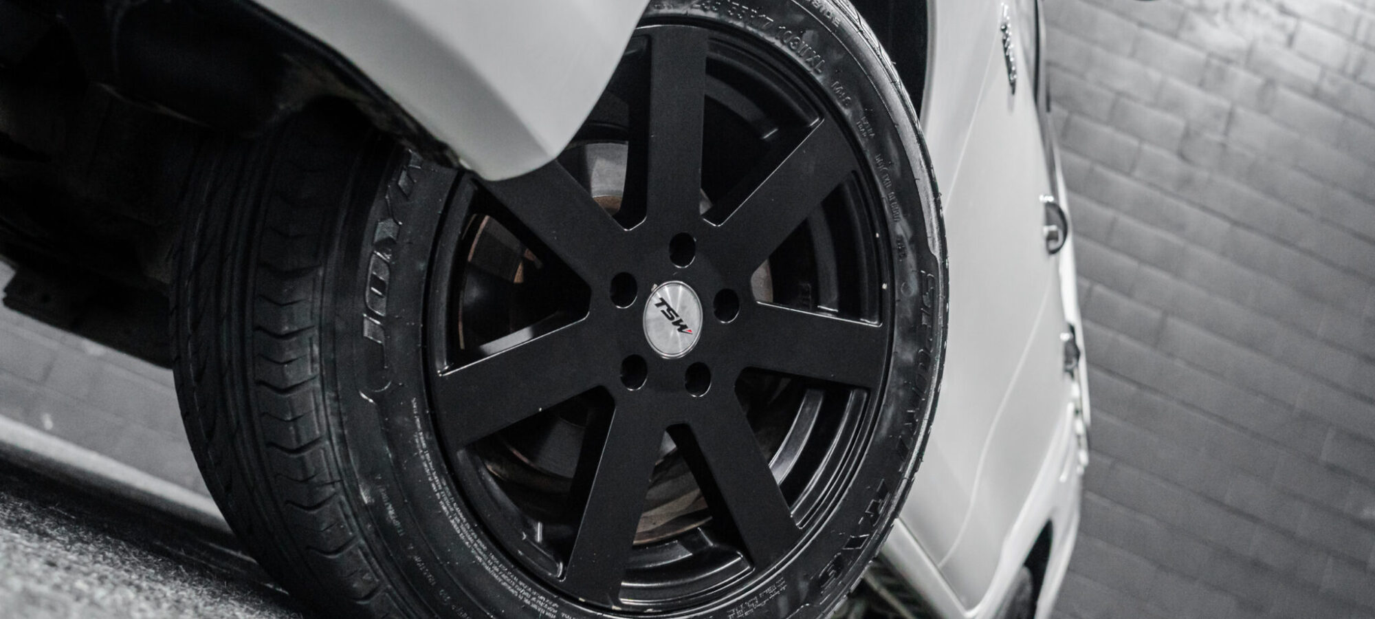 Vehicle Gallery Image