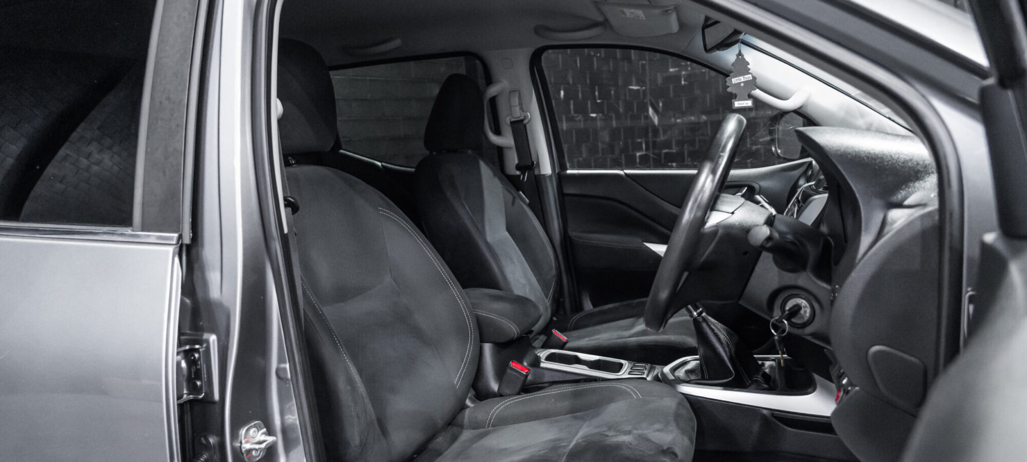 Vehicle Gallery Image