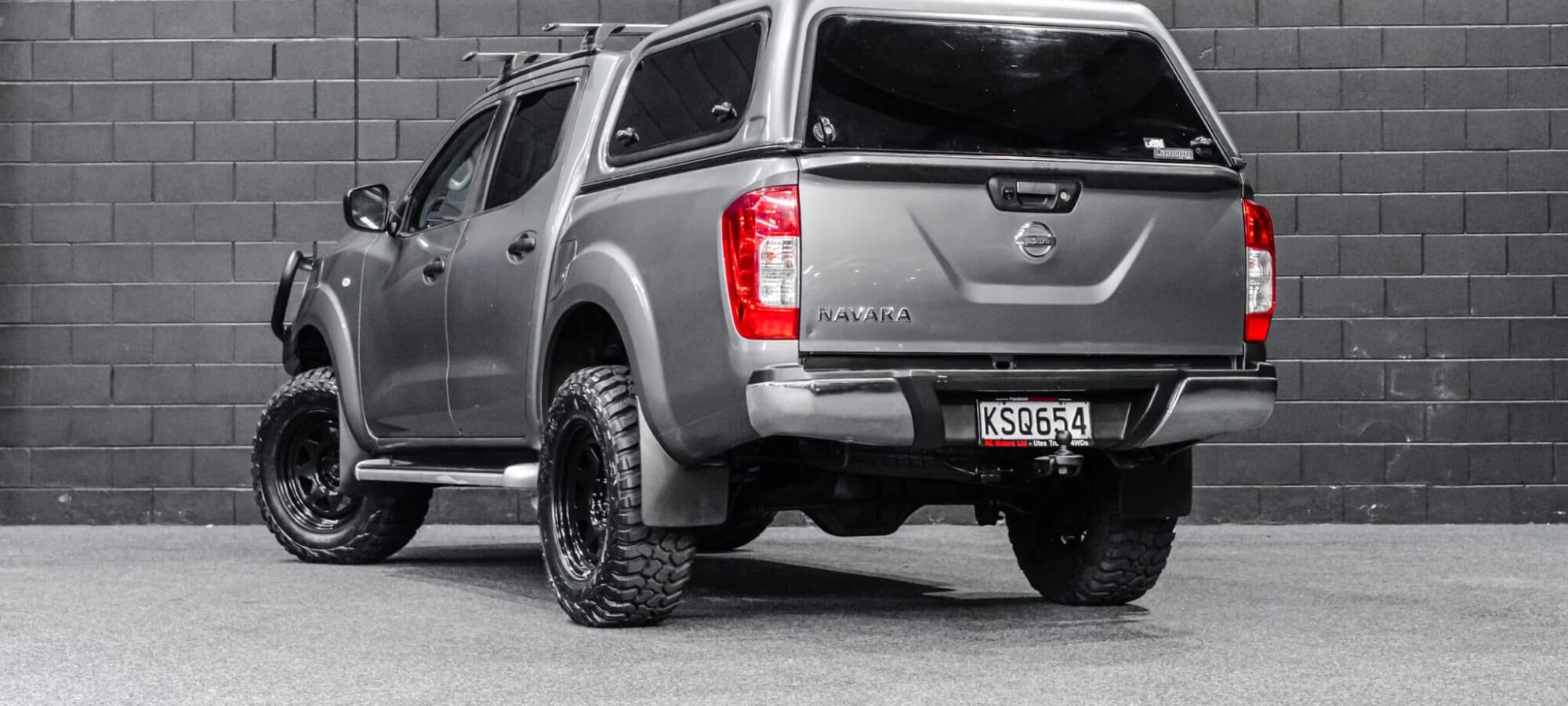 Vehicle Gallery Image