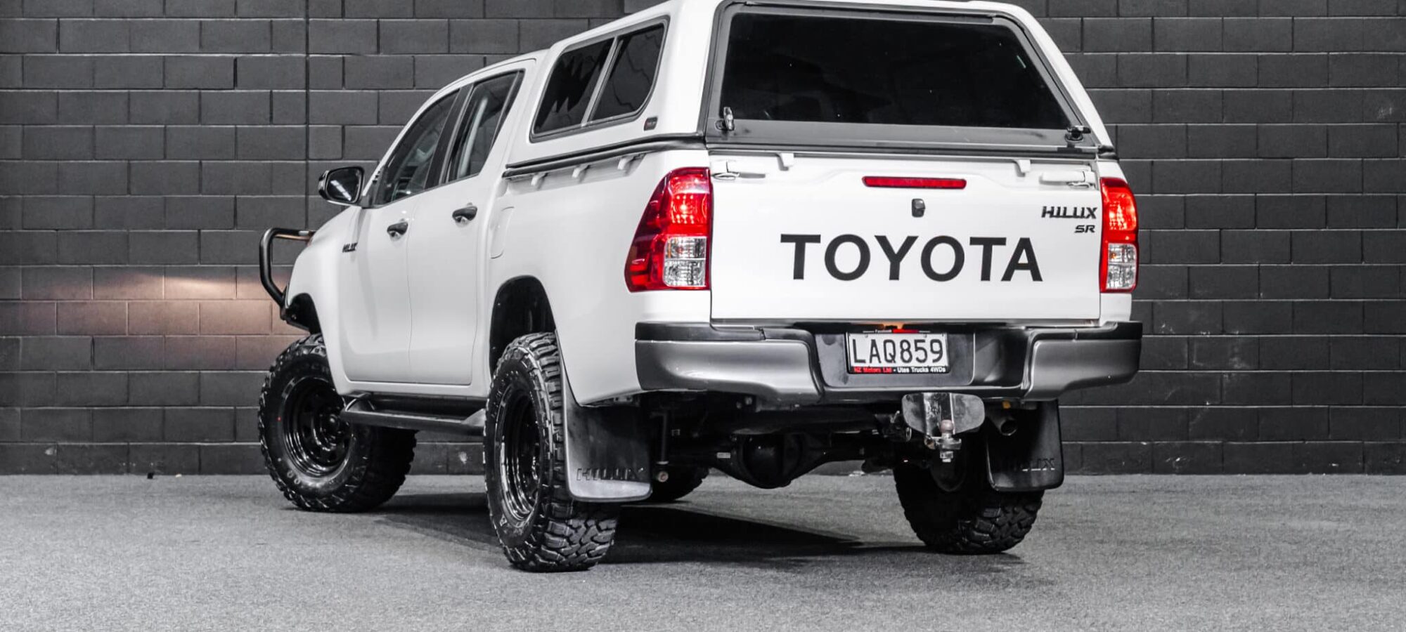 Vehicle Gallery Image