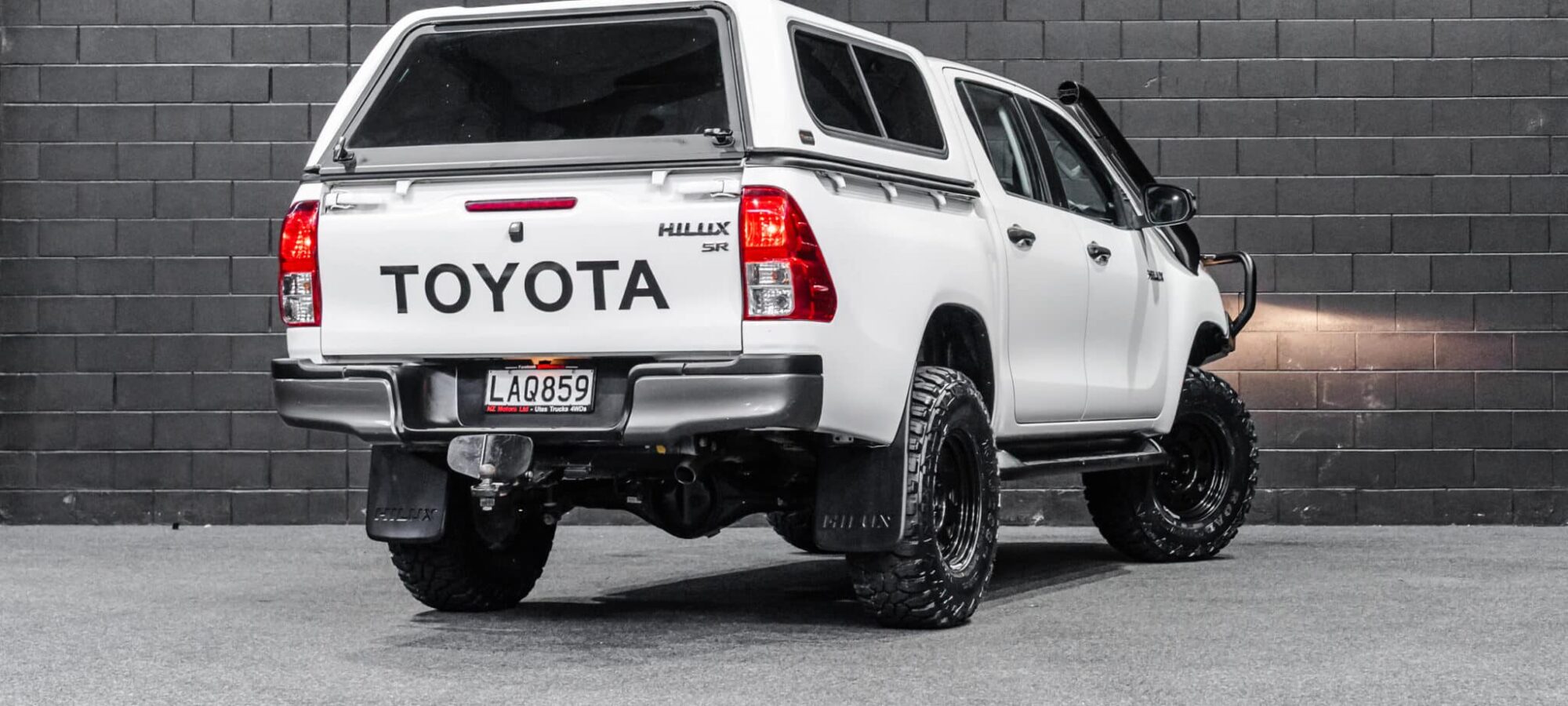 Vehicle Gallery Image