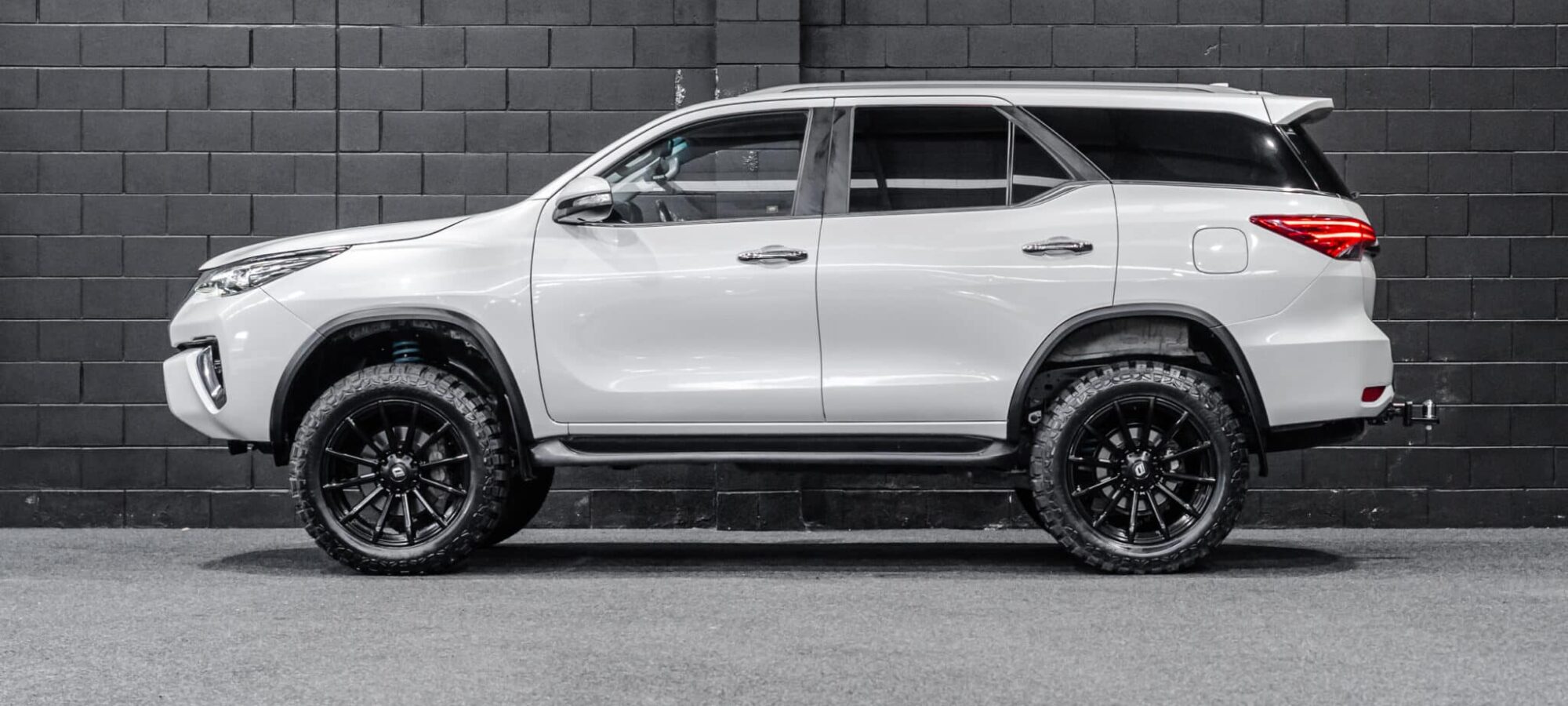 Vehicle Gallery Image