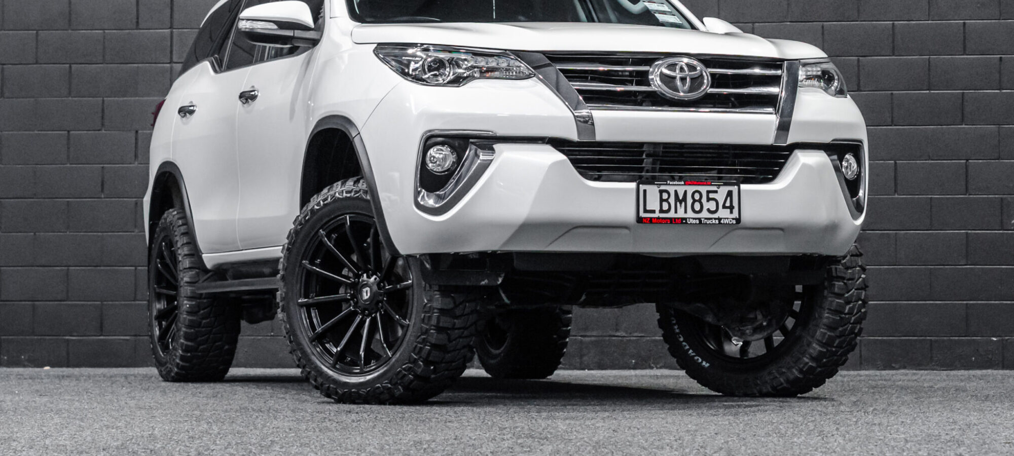 Vehicle Gallery Image