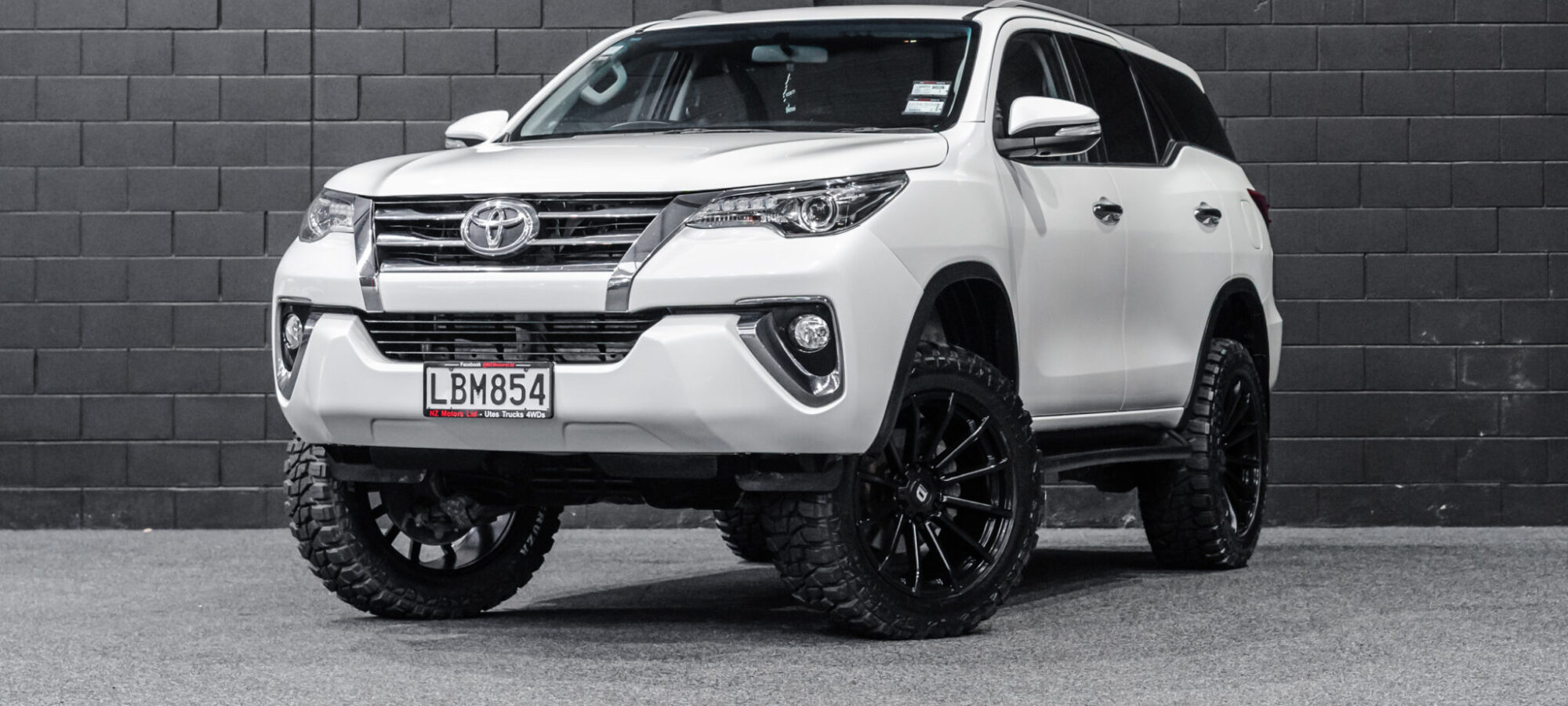 Vehicle Gallery Image