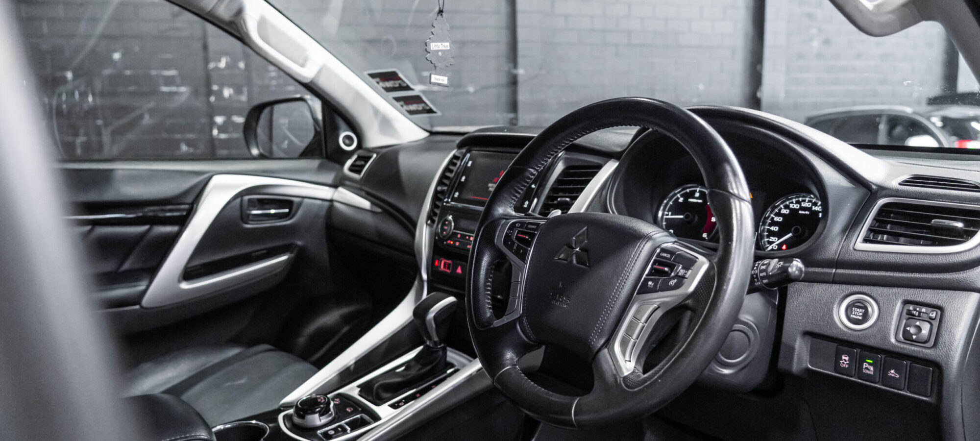 Vehicle Gallery Image