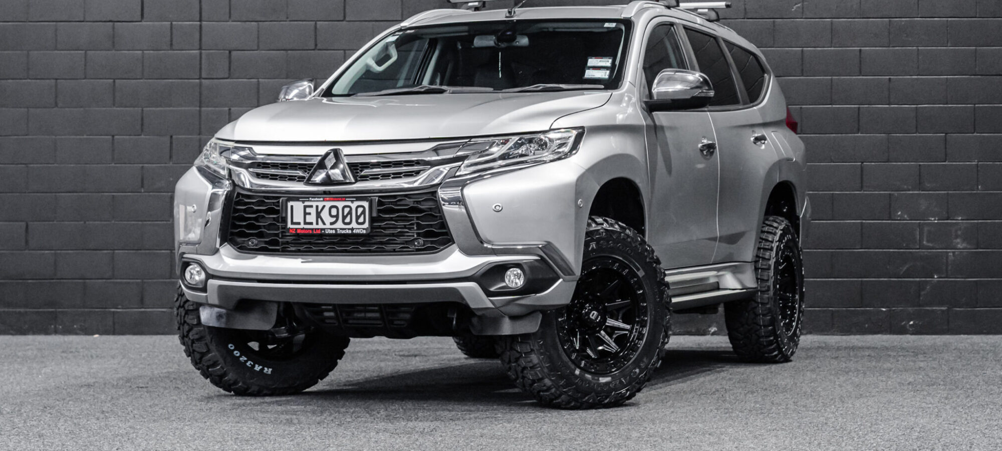 Vehicle Gallery Image