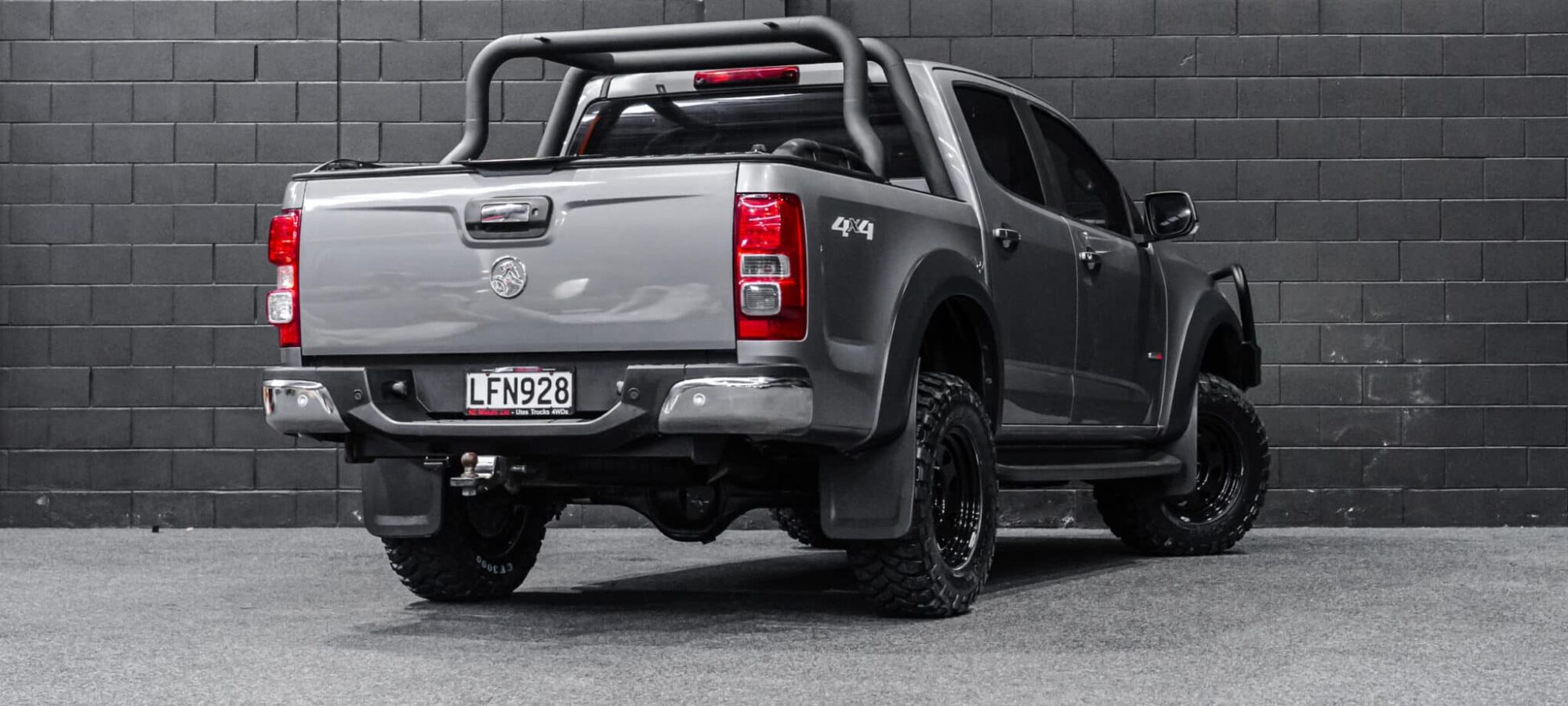 Vehicle Gallery Image