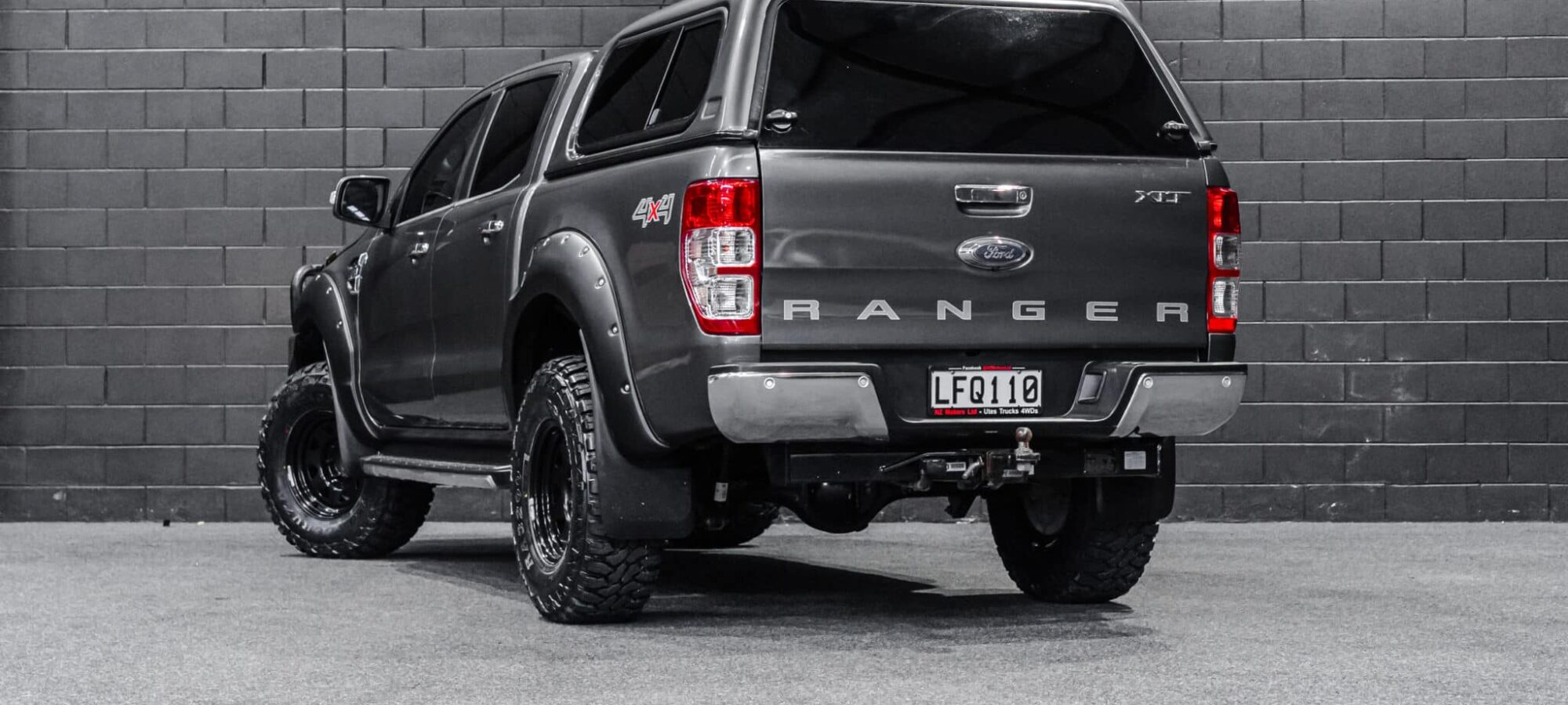 Vehicle Gallery Image