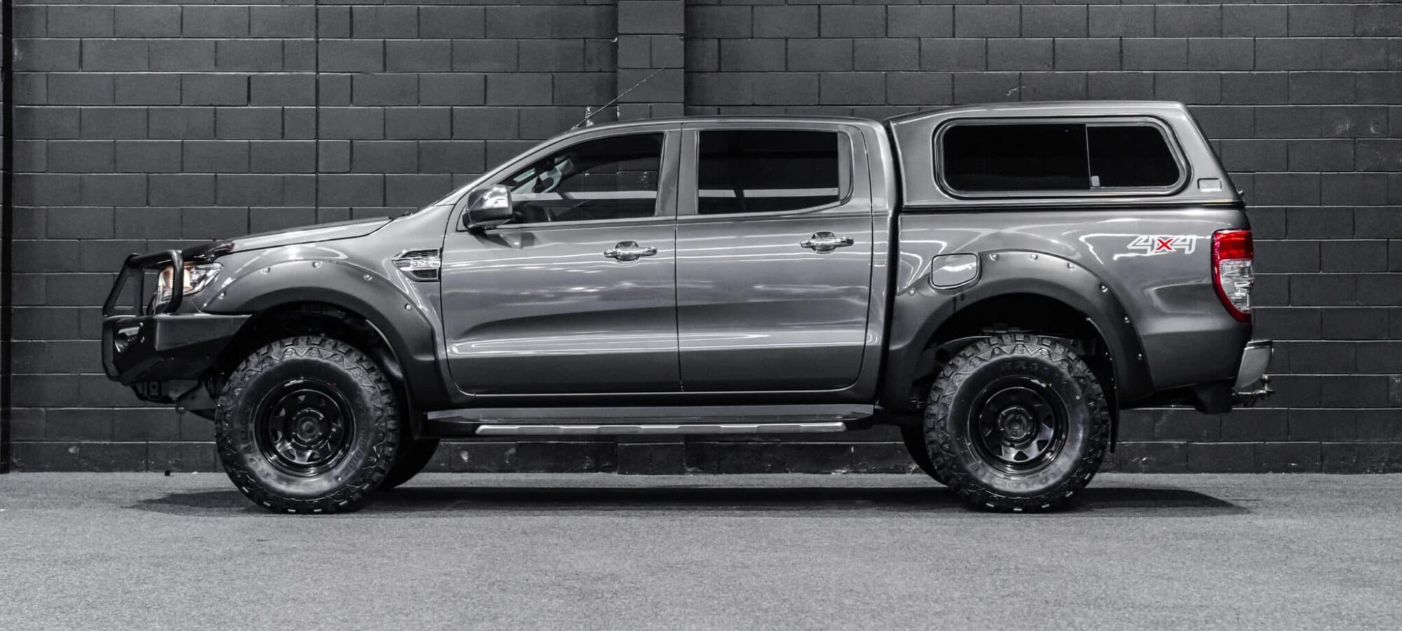 Vehicle Gallery Image