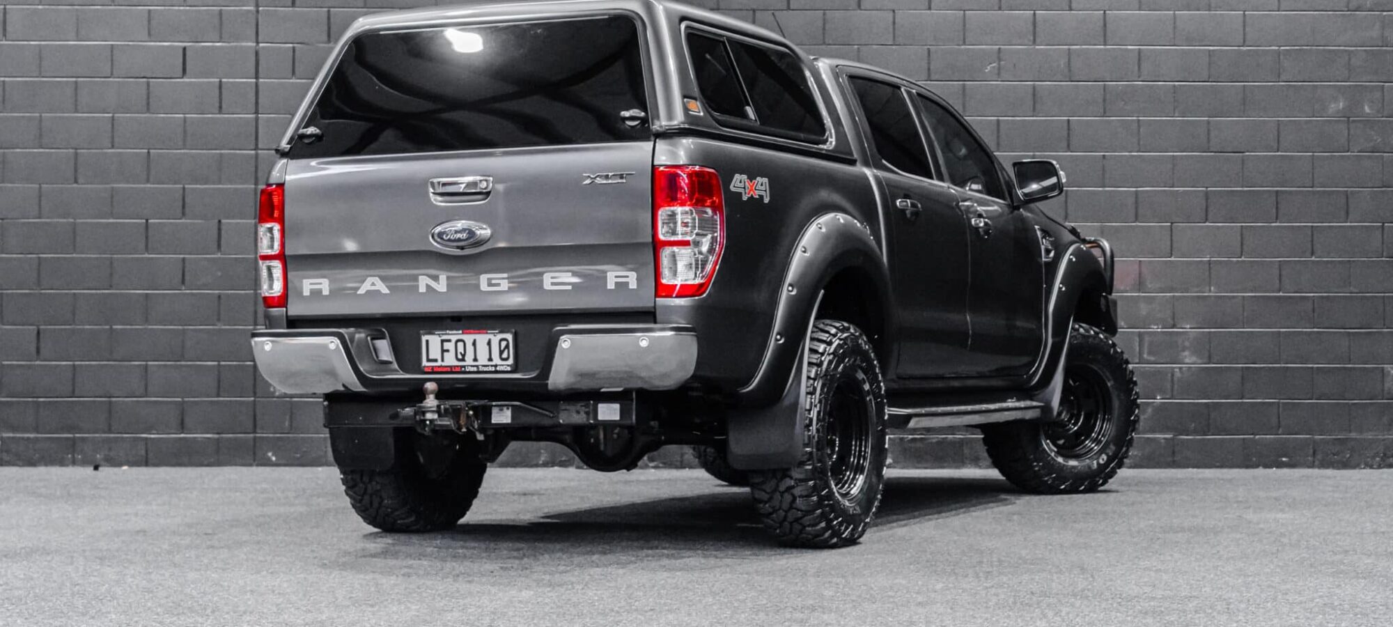 Vehicle Gallery Image