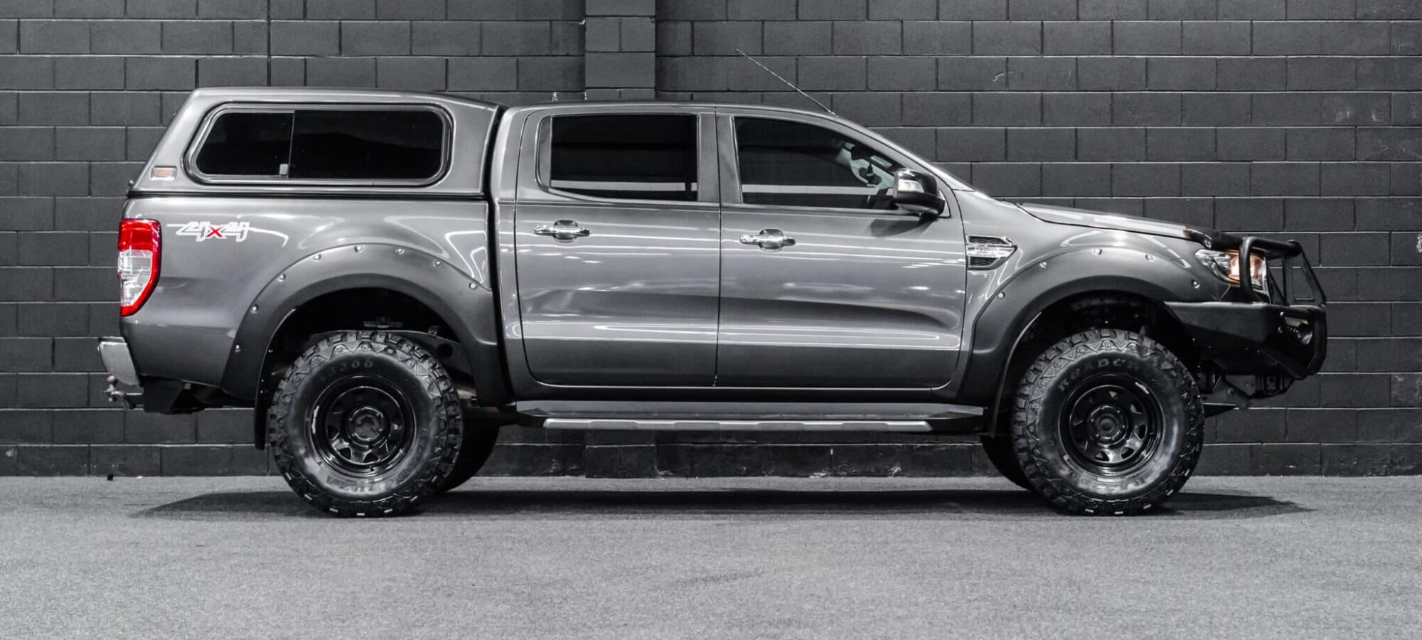 Vehicle Gallery Image