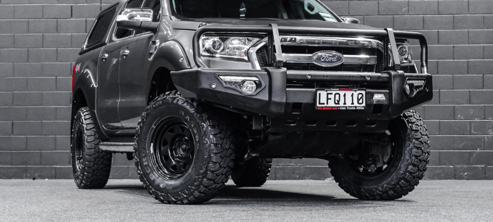 Vehicle Gallery Image